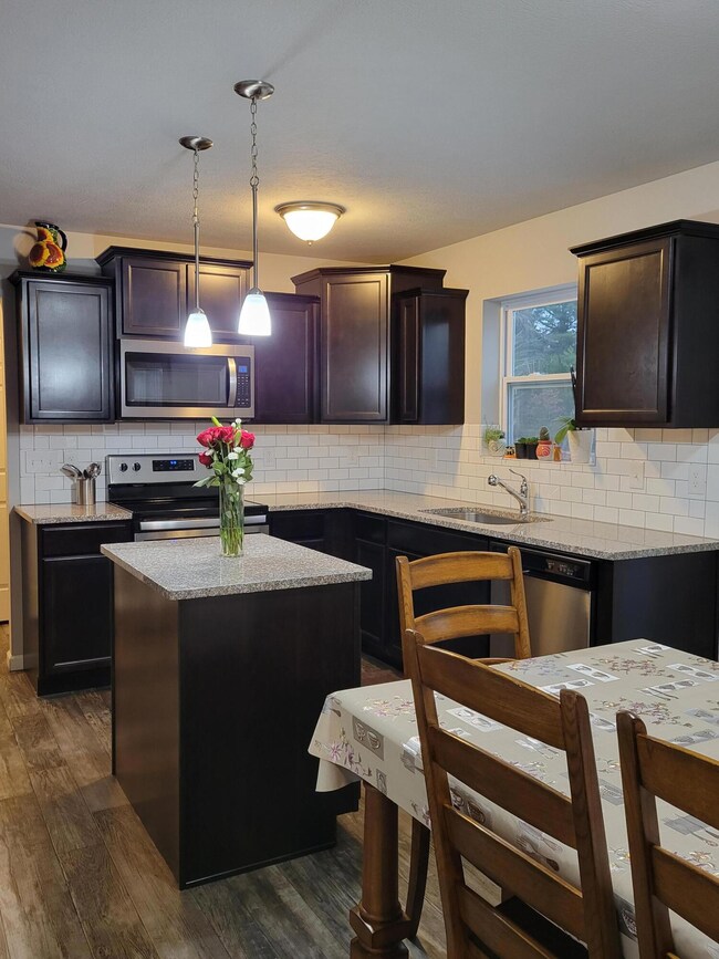 6 - kitchen