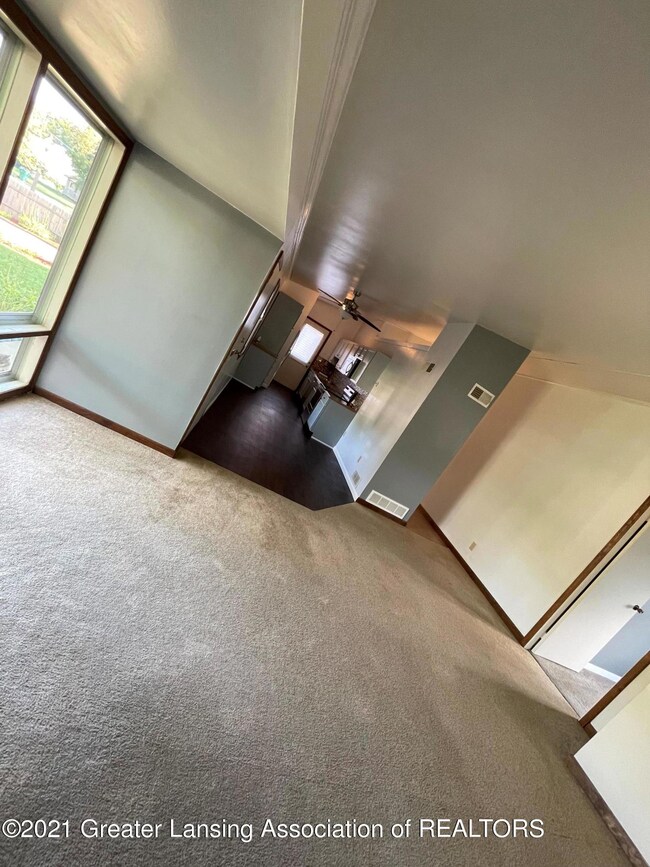 1024 Dornell Ave, Lansing, MI 48910 - photo 2