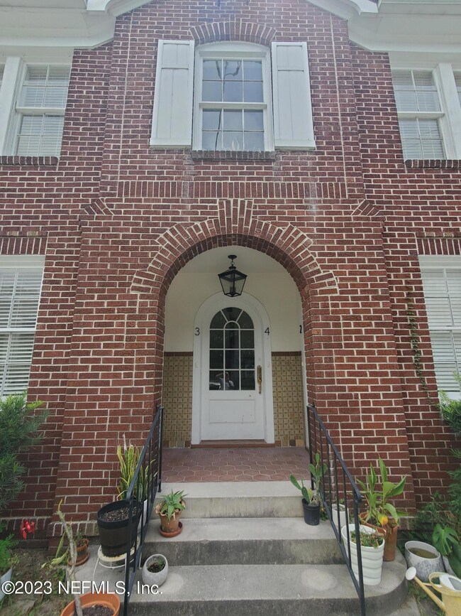 3110 Oak St unit 4, Jacksonville, FL 32205 - photo 2
