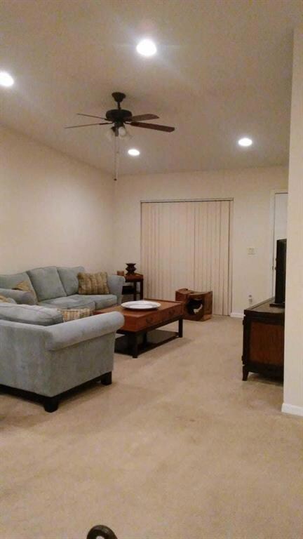 4286 Woodstock Dr unit C, West Palm Beach, FL 33409 - photo 2