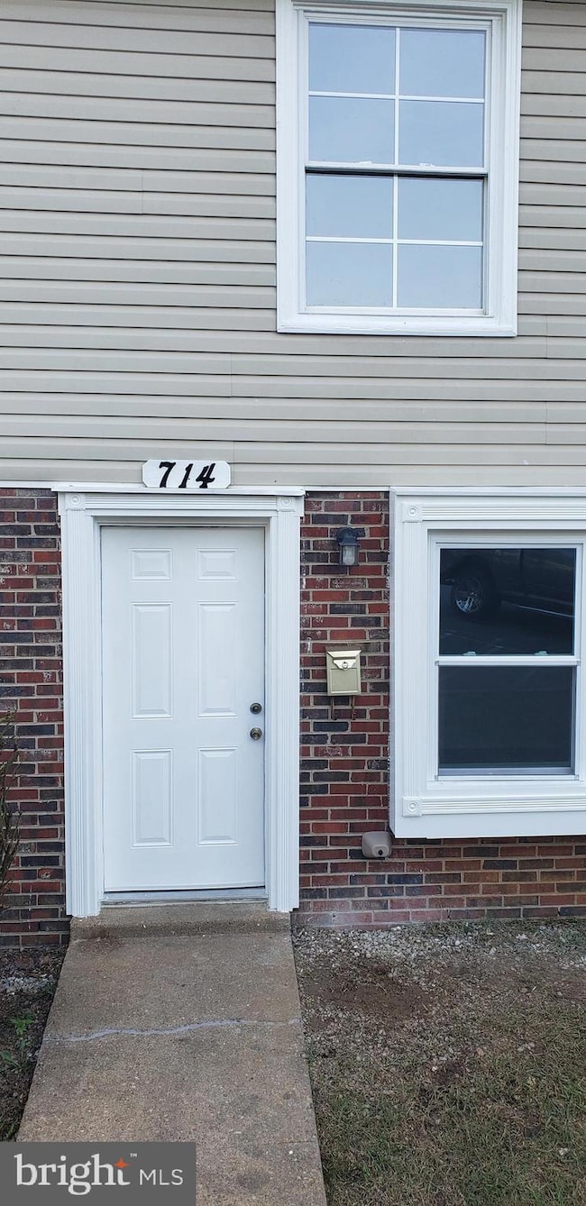 714 Denton Cir, Fredericksburg, VA 22401 - photo 4