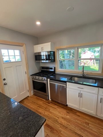 9 1/2 E Collins St unit 1, Salem, MA 01970 - photo 3