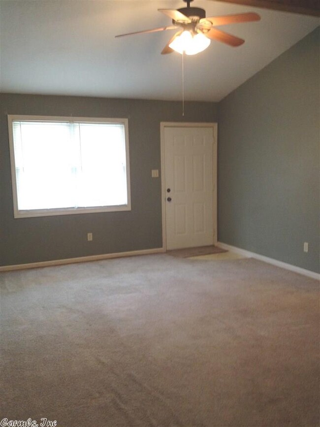 2818 Brookside Cir, Paragould, AR 72450 - photo 2