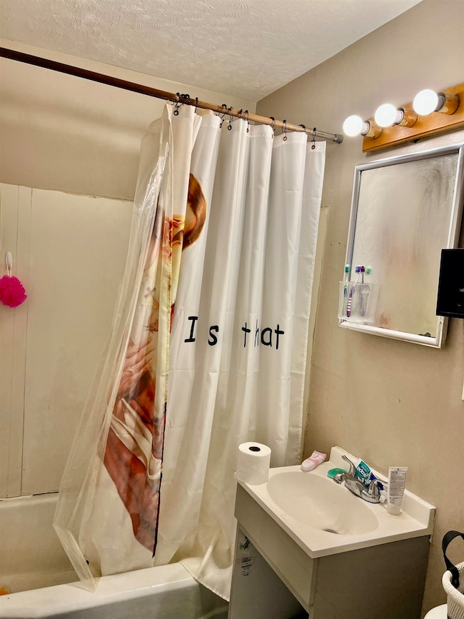 5040 E Pawnee Ave, Wichita, KS 67218 - photo 2