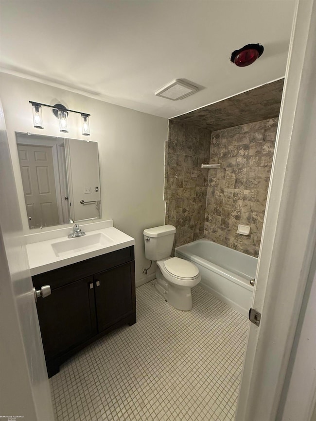 21761 Hillside Dr, Clinton Township, MI 48035 - photo 6