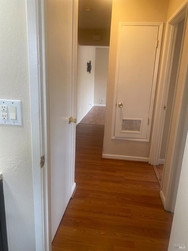 2304 Peppertree Way unit 4, Antioch, CA 94509 - photo 7