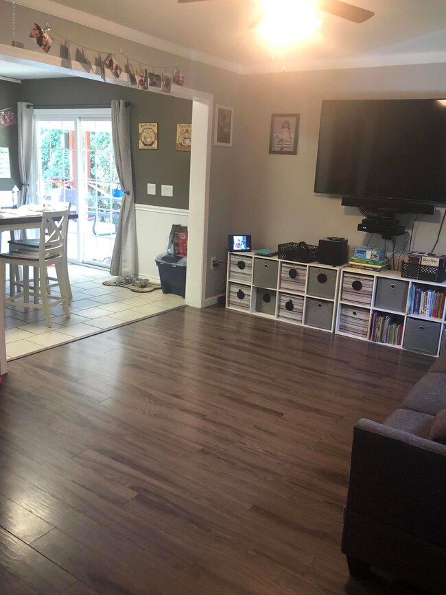 406 3rd St, Taylor, PA 18517 - photo 7