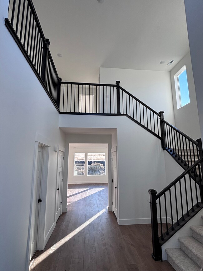 6729 W Smithson Cir unit 115, West Valley City, UT 84118 - photo 2