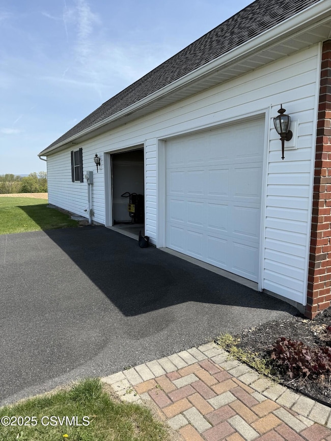 2 car garage Rebuck