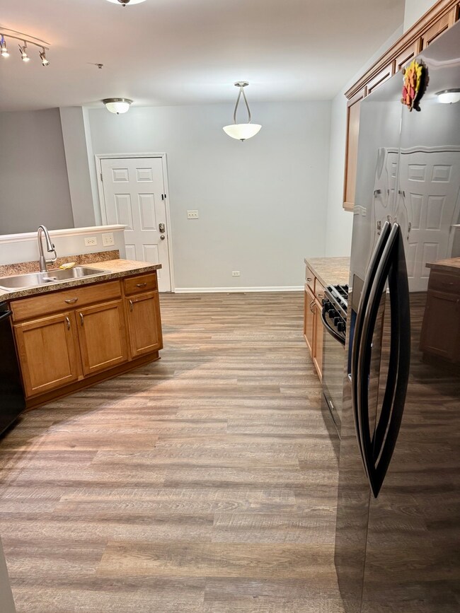 unlisted-address, Bridgeview, IL 60455 - photo 7