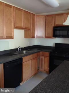 5405 Call Place SE unit T4, Washington, DC 20019 - photo 3