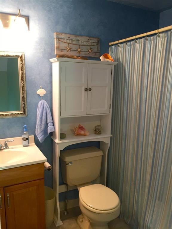 Upstairs Bathrooom