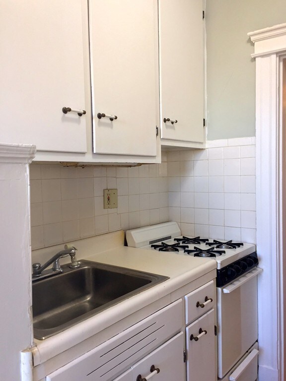 122 Riverway unit 18, Boston, MA 02215 - photo 6