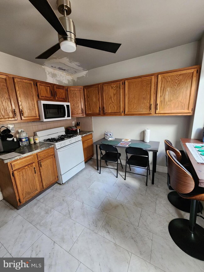 300 Concord Ave unit 2, Wilmington, DE 19802 - photo 4