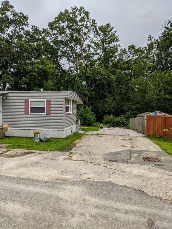 6 Holly Ln, Webster, MA 01570 - photo 2