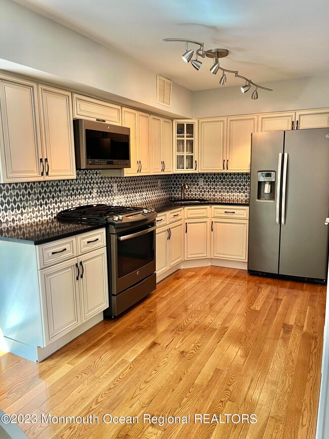 another kitchen