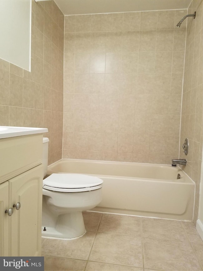 10722 West Dr unit 204, Fairfax, VA 22030 - photo 7