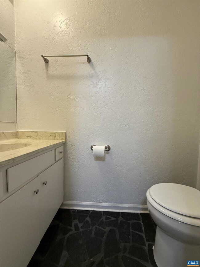 117 Doncaster Ln, Charlottesville, VA 22903 - photo 6