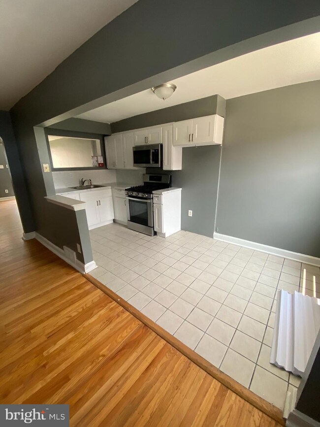 24 Ashbourne Rd unit 334, Darby, PA 19023 - photo 3