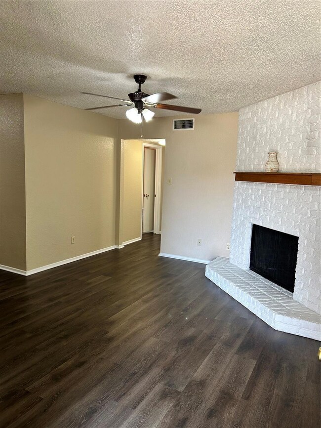 435 & 433 S Las Vegas Trail, White Settlement, TX 76108 - photo 4