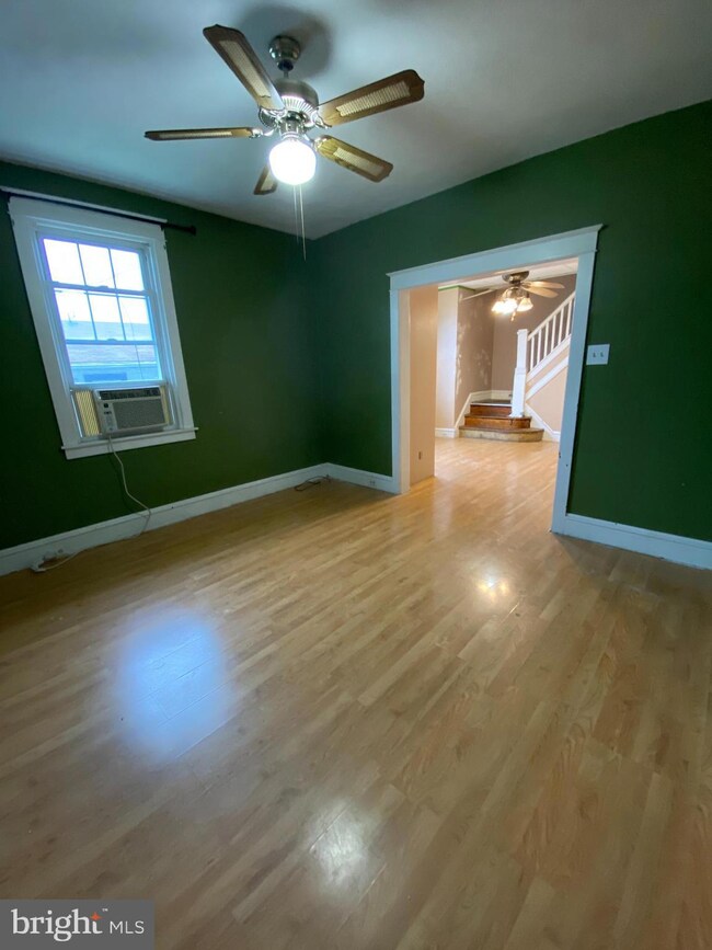 3307 Fremont St, Reading, PA 19605 - photo 5