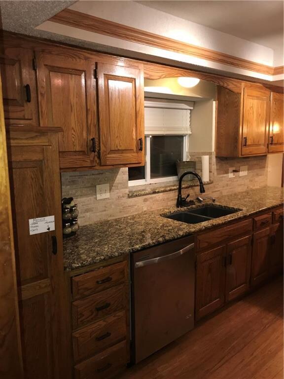 8332 Twilight Ln, Lenexa, KS 66219 - photo 7