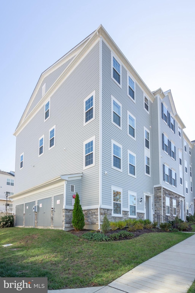 16872 Porters Inn Dr unit 41, Dumfries, VA 22026 - photo 4