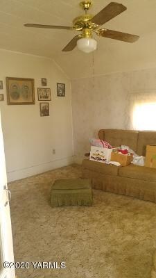 upper living