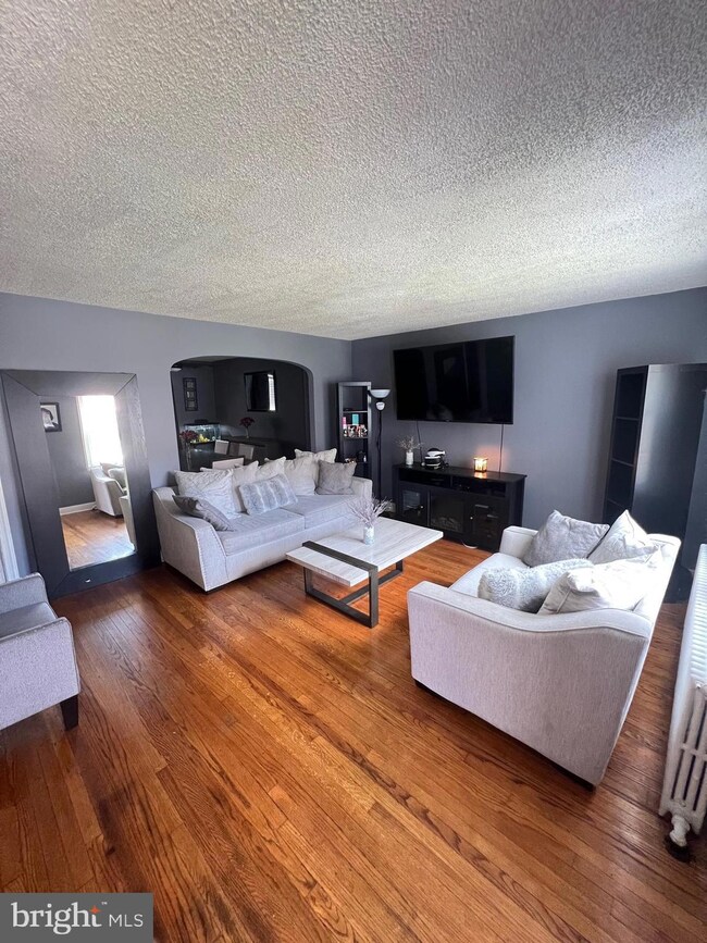 3833 Kimble Rd, Baltimore, MD 21218 - photo 4