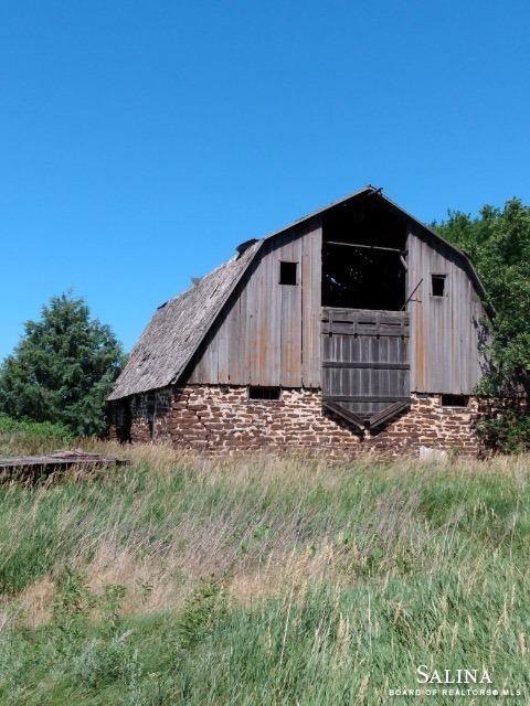1773 N 50th Rd, Delphos, KS 67467 - photo 2