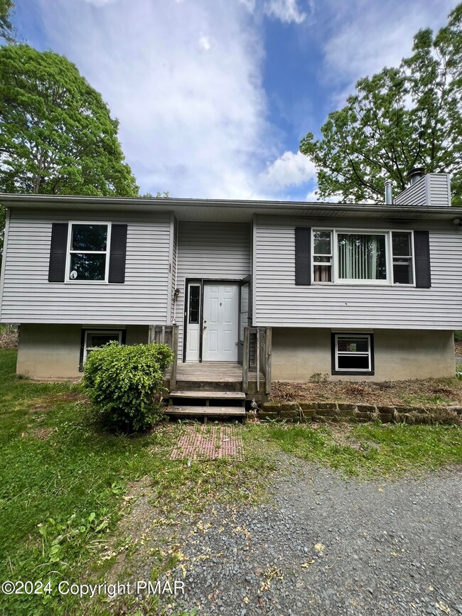 147 Beach Ln