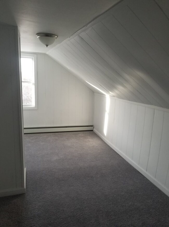 78 Sanborn St unit 2R, 2L, Franklin, NH 03235 - photo 3