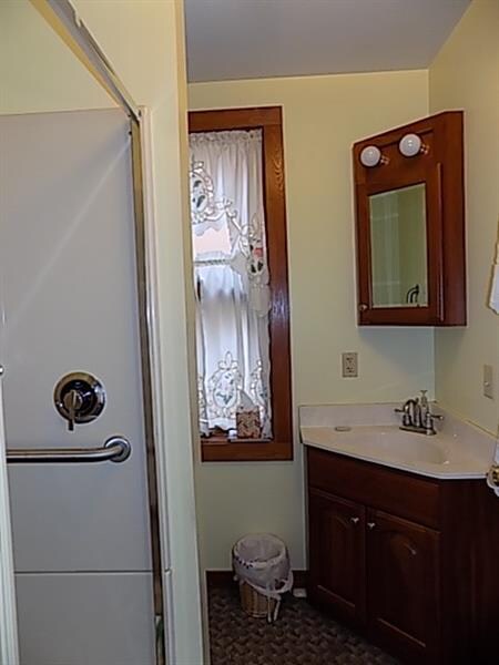 Full bathroom located on the main floor, convenien