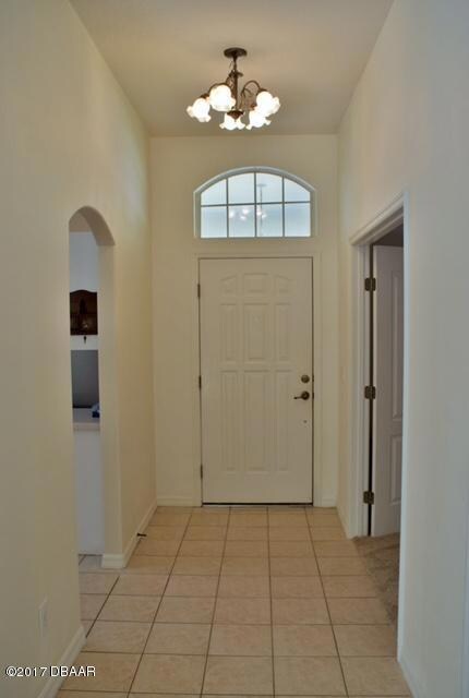 Foyer another view 2
