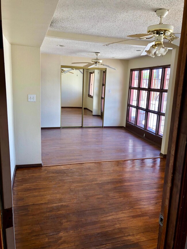 7570 Adobe Dr, El Paso, TX 79915 - photo 5