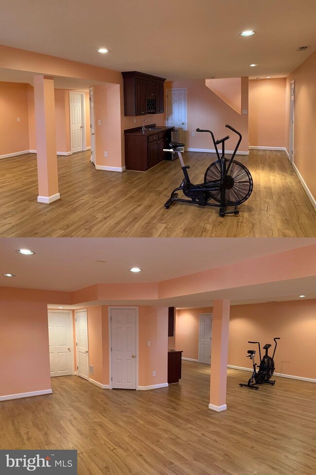 2006 Madrillon Creek Ct, Vienna, VA 22182 - photo 5