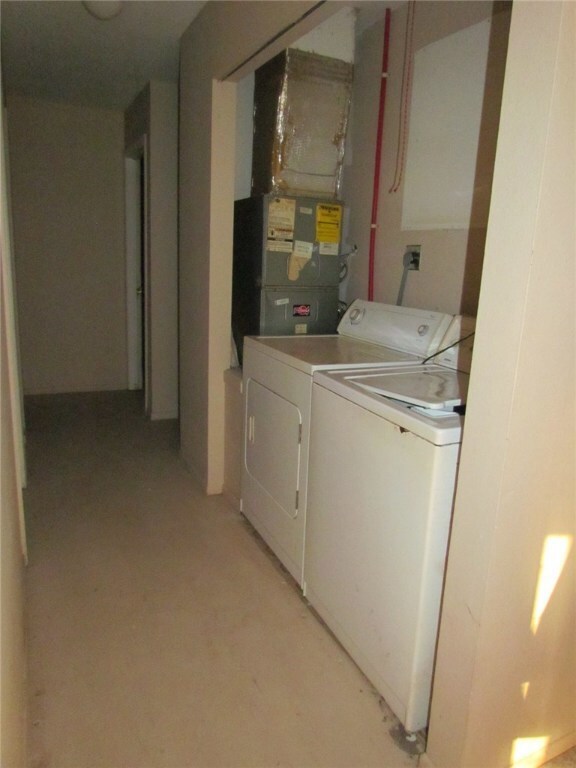 LAUNDRY CLOSET IN HALL