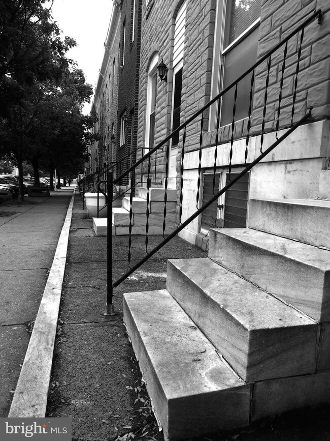 148 N Kenwood Ave, Baltimore, MD 21224 - photo 4