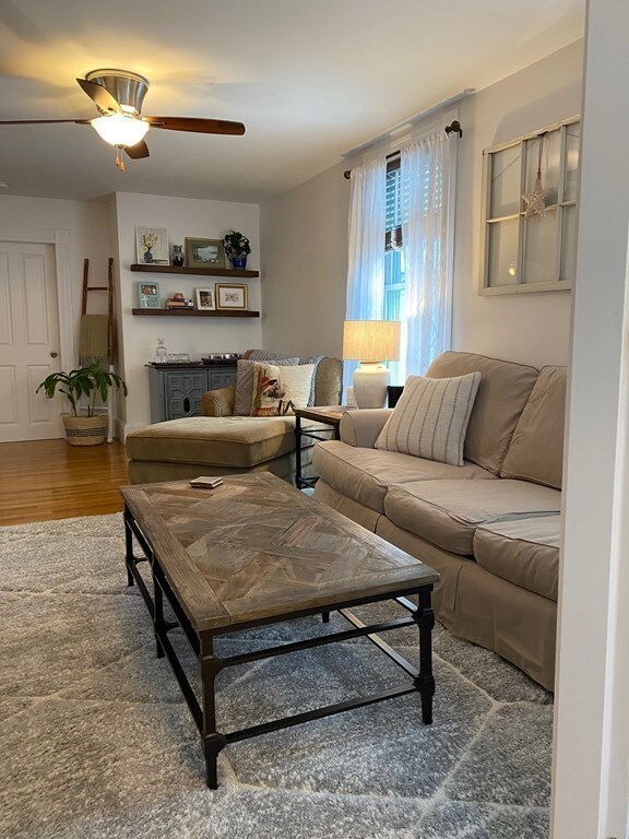 5 Hodges Ct unit 2, Salem, MA 01970 - photo 3