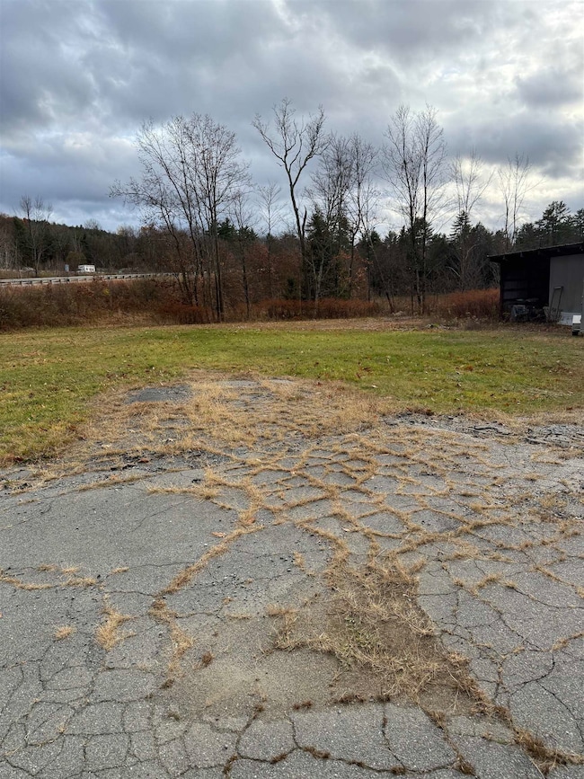 81 River Rd, Charlestown, NH 03603 - photo 4