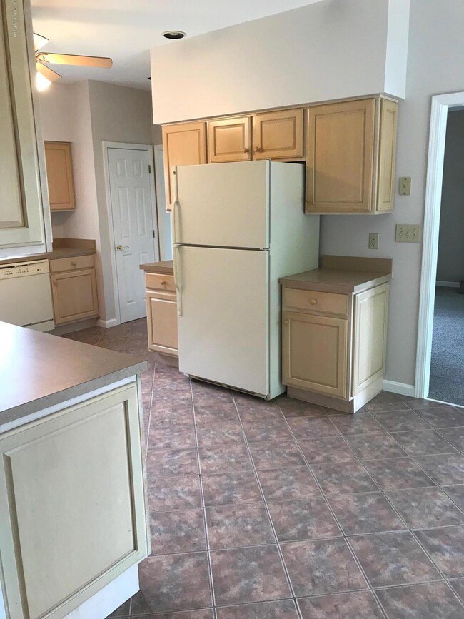 10110 Patience Ln, Louisville, KY 40291 - photo 3