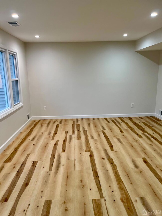 225 Woolworth Ave unit 227, South Plainfield, NJ 07080 - photo 5