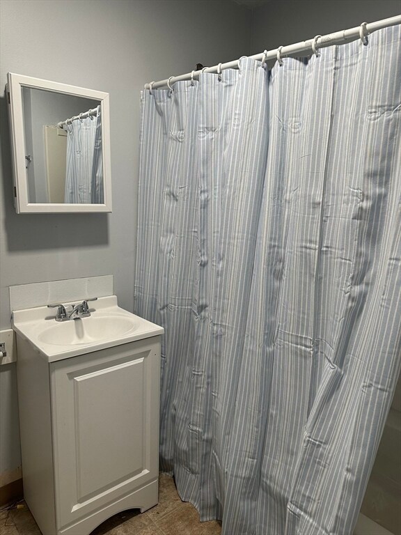 46-48 Montgomery St unit 1L, Springfield, MA 01151 - photo 5