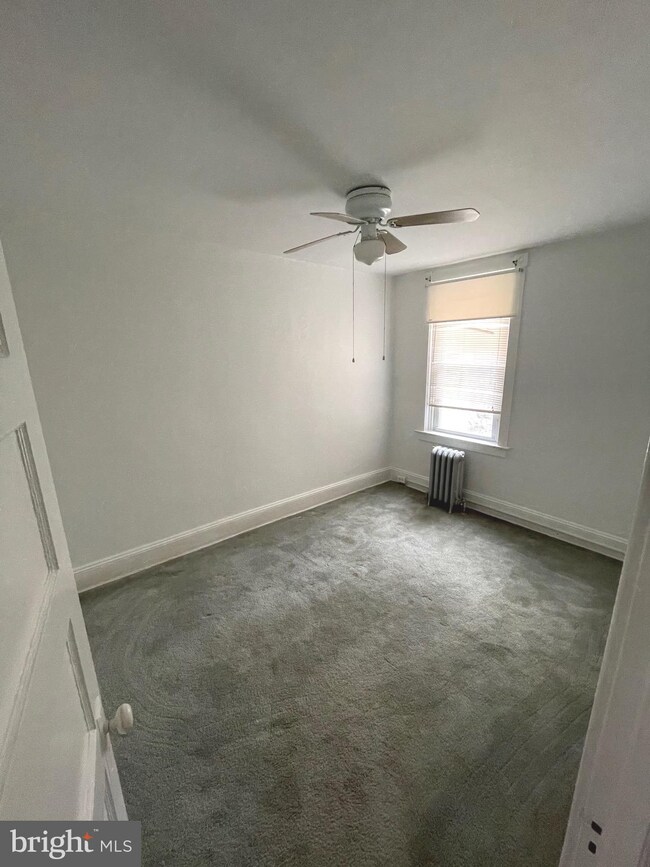 70 N Keystone Ave, Upper Darby, PA 19082 - photo 5