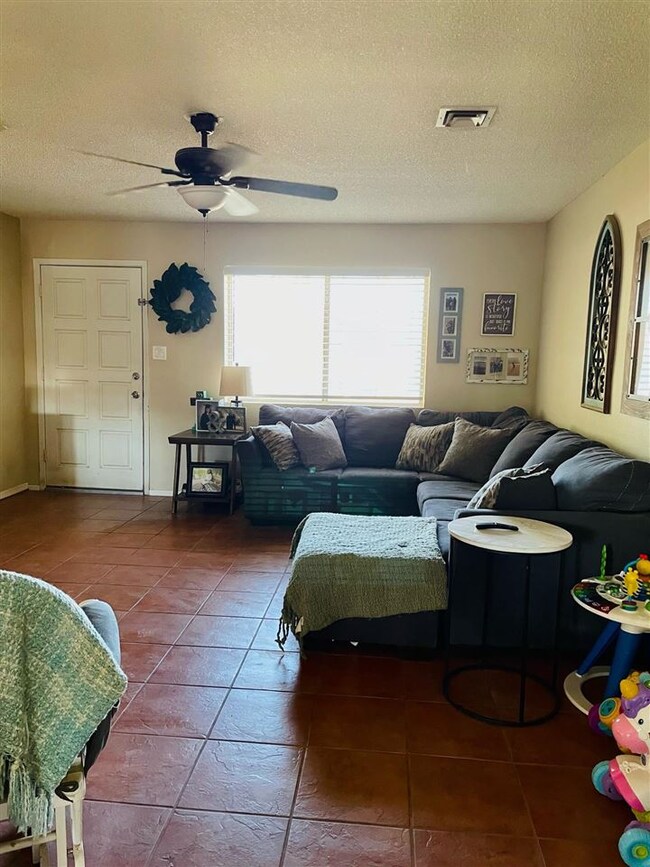 4469 W 17th Place, Yuma, AZ 85364 - photo 2