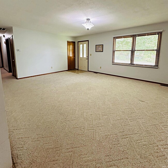 925 NW 2nd St, Washington, IN 47501 - photo 3