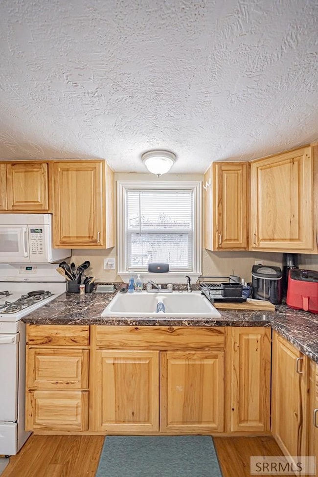 634 Lilac St, Rexburg, ID 83440 - photo 6