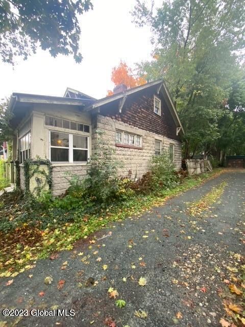 14 103rd St, Troy, NY 12180 - photo 2