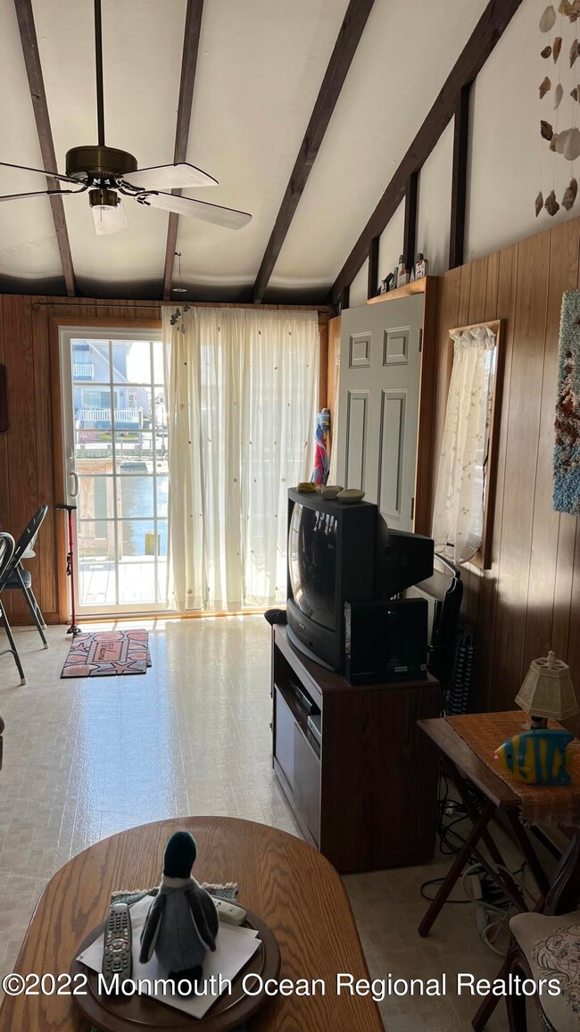 109 Marlin Rd, Tuckerton, NJ 08087 - photo 4