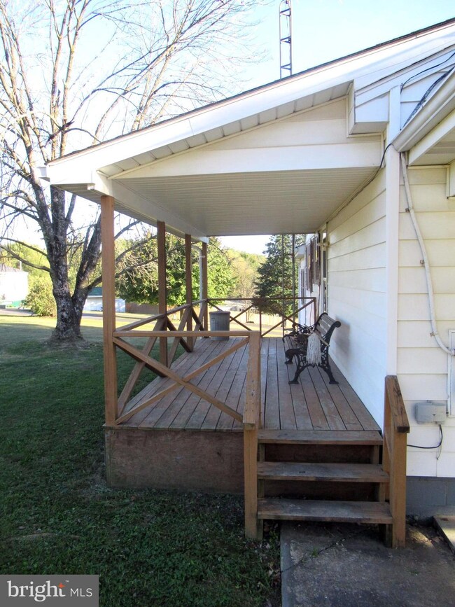 1631 Middleway Pike, Bunker Hill, WV 25413 - photo 7